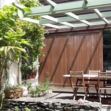 Ferienhaus Maison Familiale, Proche Et Nature, Ideale Pour 8 Personnes Avec Jardin Et Equipements Complet - Fr-1-418-233